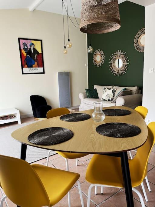 Maison Cosy Avec Parking Gratuit Jarnac Bagian luar foto